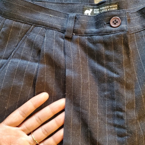 VINTAGE | 90s Pinstripe 100% Wool Wide Leg Dress Pants (Vintage Size 8) - Picture 4 of 7